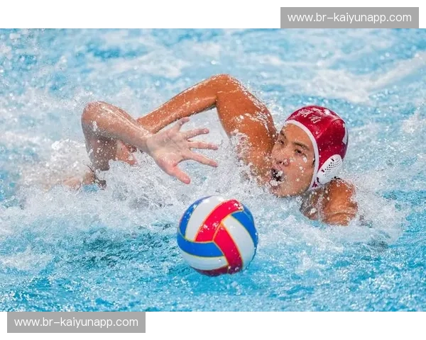 水球图文直播:揭秘水上的激情与战术盛宴 水球图文直播:揭秘水上的激情与战术盛宴