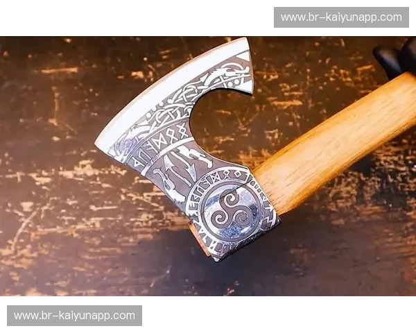 挪威vs英格兰：冰与火的足球史诗，维京战斧能否撼动三狮军团？